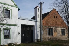 pohled zepředu zleva