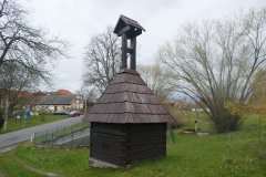 pohled zezadu zprava