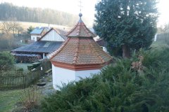 pohled zezadu zprava