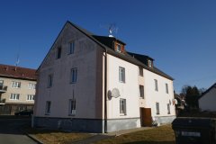 pohled zezadu zprava