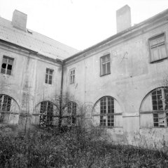 rajský dvůr