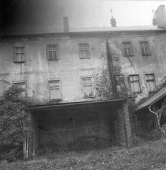 pohled na budovu kláštera