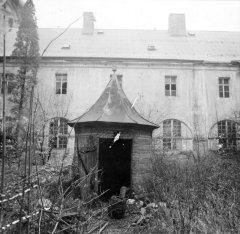 rajský dvůr