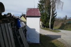 pohled zleva