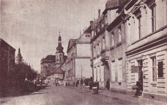 starší foto kostela (v pozadí)