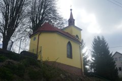 pohled zezadu zleva