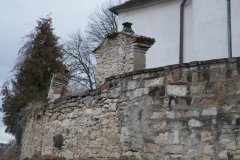 pohled zezadu zleva