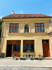 socha na současném místě v nice tzv. nového Donutilova domu