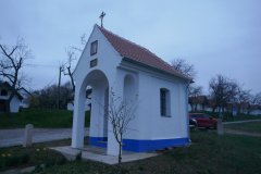 pohled zepředu zprava