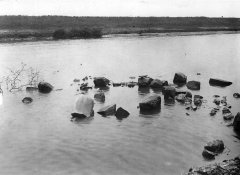 zbytky kostela nalezené v řečišti Moravy