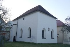 pohled zezadu zprava