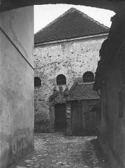 starší foto synagogy
