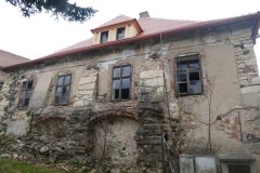 pohled na faru