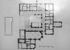 půdorys někdejšího kláštera s kostelem a kostelíkem sv. Ondřeje