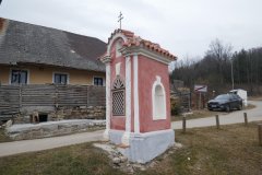 pohled zepředu zprava
