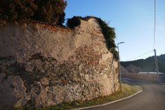 pohled zezadu zprava