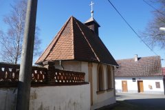 pohled zezadu zleva