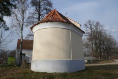 pohled zezadu zleva