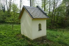 pohled zezadu zleva