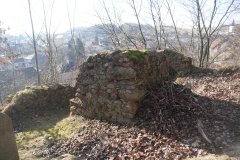 pohled zezadu zleva
