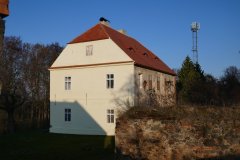 pohled zepředu zleva