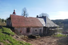pohled zezadu zleva
