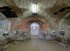 východní stěna přístavku, kde bývala kaple