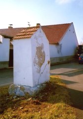 kaplička ještě na původním místě