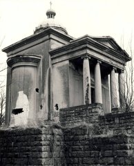 hrobka před zbořením