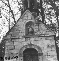 průčelí kaple