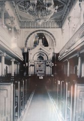 starší foto interiéru synagogy