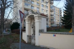 pohled zepředu zprava