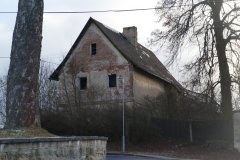 pohled zezadu zprava