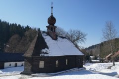pohled zezadu zleva