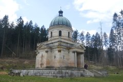 pohled zepředu zleva