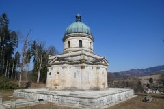 pohled zezadu zleva