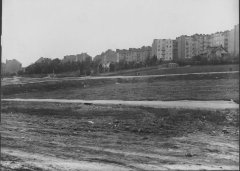 historické foto hřbitova s márnicí (v horní části hřbitova)