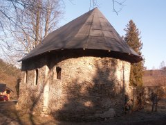 pohled zezadu zprava