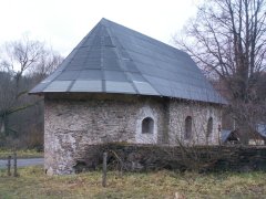 pohled zezadu zleva