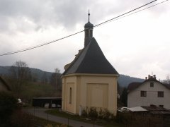 pohled zezadu zprava
