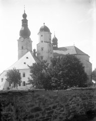starší foto kostela