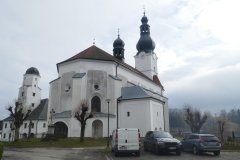 pohled zezadu zleva