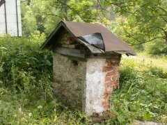 pohled zezadu zleva