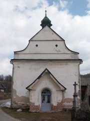 průčelí kaple