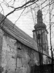 starší foto kostela - provizorní střecha