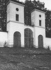 brána do areálu