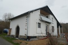 pohled zepředu zprava