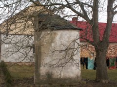 pohled zprava