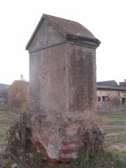 pohled zezadu zleva
