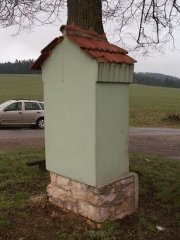 pohled zezadu zleva